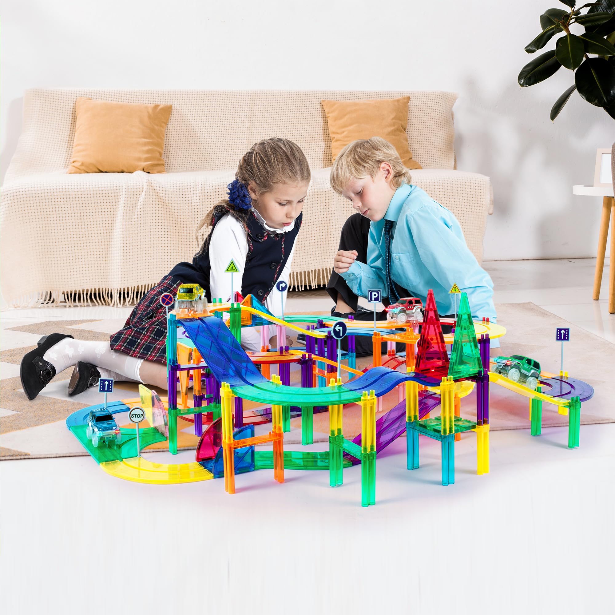 Magnetic Race Car Track Building Set